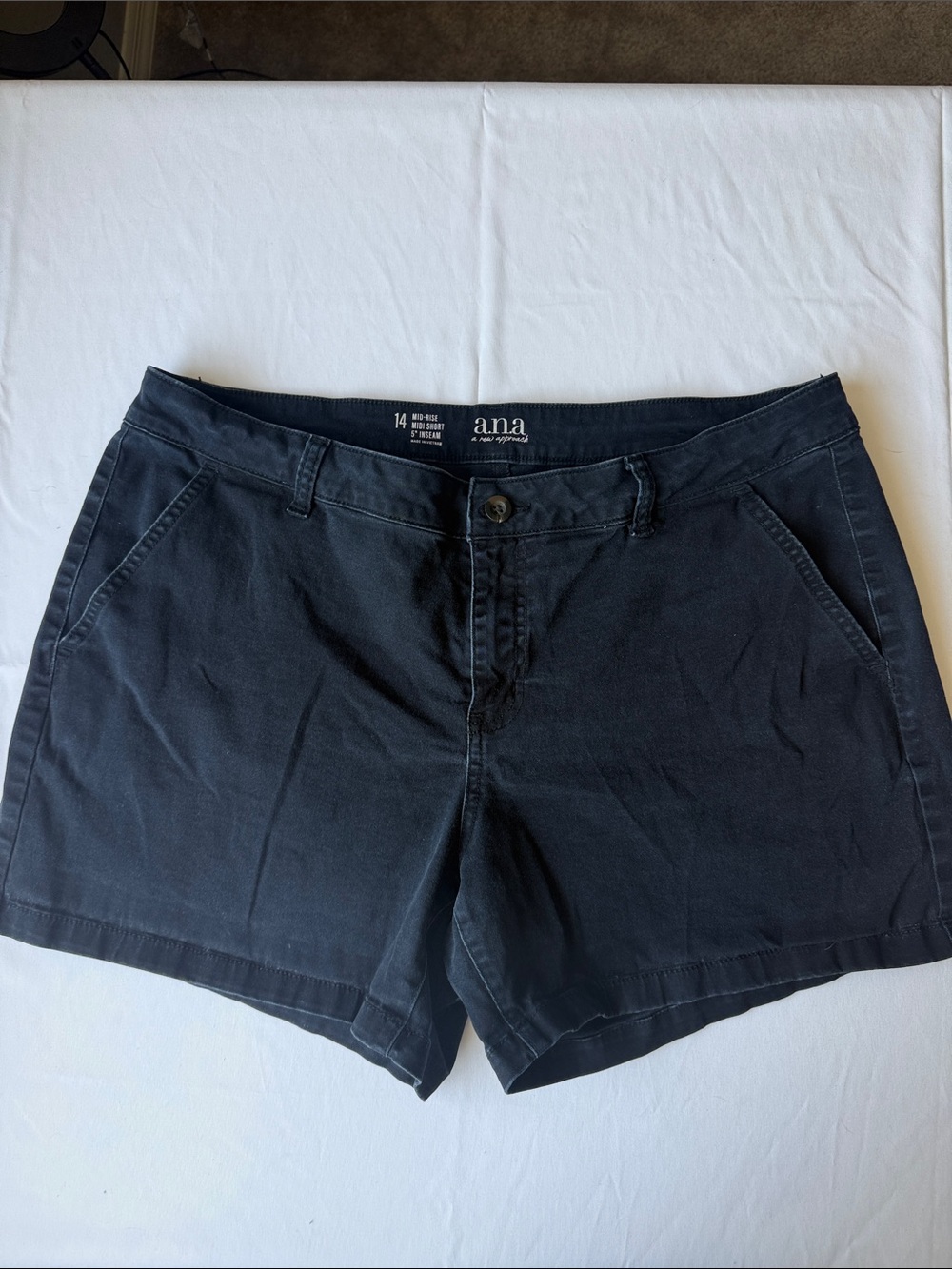a.n.a Woman black Cotton Blend Mid-Rise Shorts